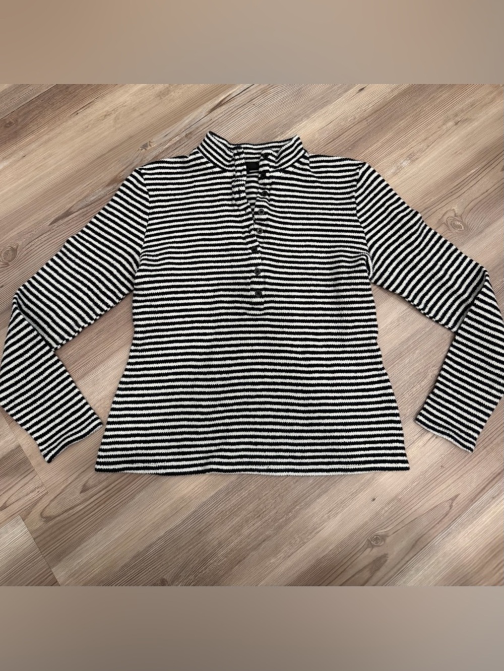 Who What Wear Crinkle Textured Mini Collar Striped Long Sleeve Henley-Size S